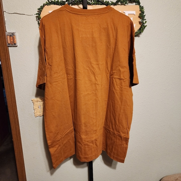Like new Mens Original Use Graphic Shirt. Size  XL Tall. Orange - Picture 3 of 3